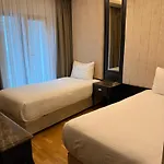 Dodo Old Town Отель *