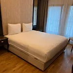 Dodo Old Town Отель